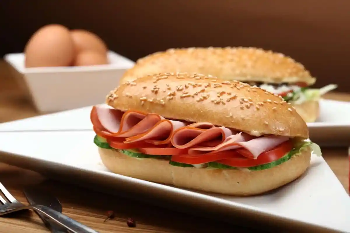 Sándwich Jamón y Queso